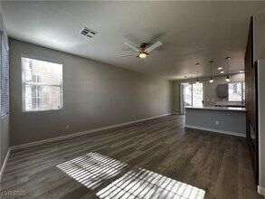 2649 Heathrow St in Las Vegas, NV - Building Photo - Building Photo