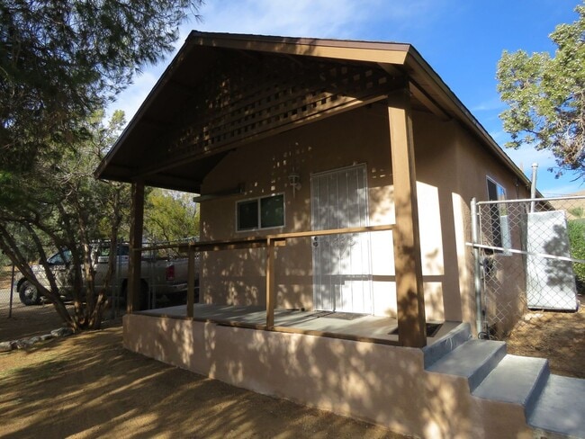 property at 11639 Rosewood Ave