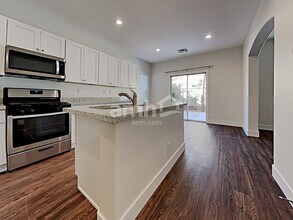 7725 Fire Lion Ct in Las Vegas, NV - Building Photo - Building Photo