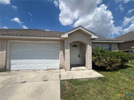 3014 Douglas Fir Dr in New Braunfels, TX - Building Photo