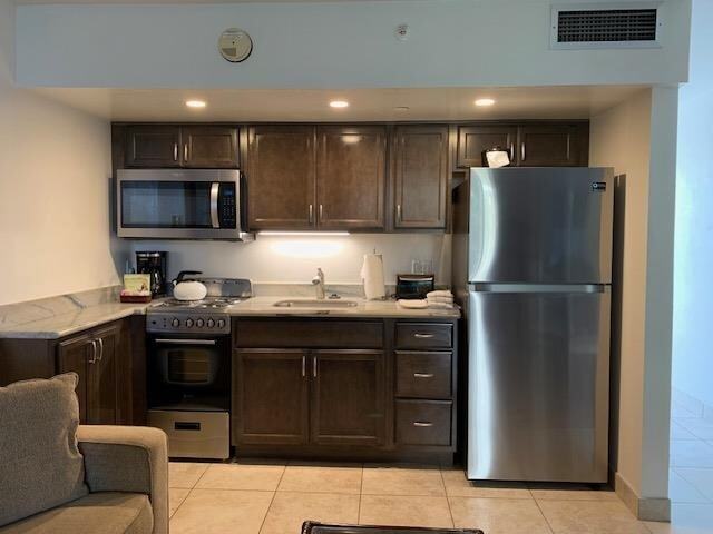 4365 Lower Honoapiilani Rd, Unit 203 in Lahaina, HI - Building Photo - Building Photo