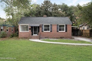 366 W 67th St in Jacksonville, FL - Building Photo