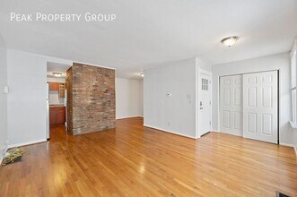 12 W Hollister St in Cincinnati, OH - Building Photo - Building Photo