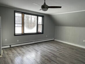 81 Pine St in Laconia, NH - Building Photo - Building Photo