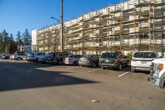 Westminster Manor Apartments in Shoreline, WA - Building Photo - Building Photo