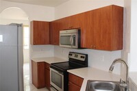 3433 SW 171st Terrace in Miramar, FL - Foto de edificio - Building Photo