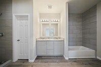 8005 Carver Rd photo'