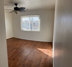 38756 Landon Ave in Palmdale, CA - Foto de edificio - Building Photo