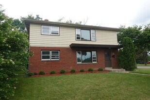 5973-75 n 83rd st, Unit 5973 in Milwaukee, WI - Building Photo