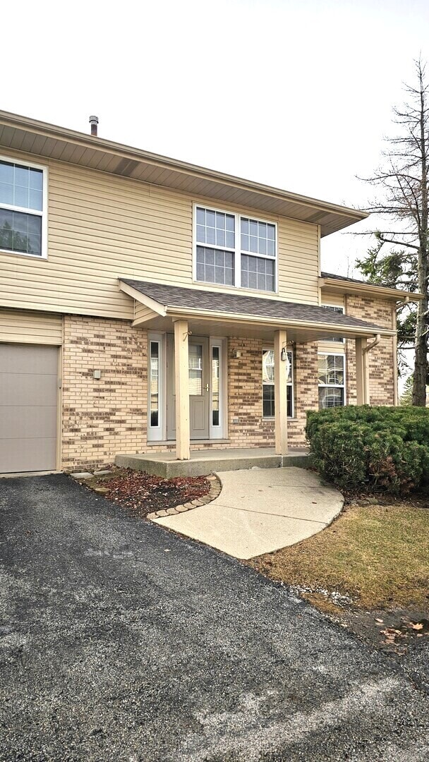 9310 Meadowview Dr in Orland Hills, IL - Building Photo - Building Photo