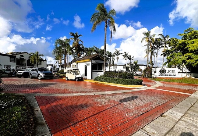 property at 9715 Fontainebleau Blvd