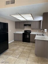 3676 S Garden Dr in Las Vegas, NV - Building Photo - Building Photo