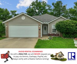 905 SW Arrowhead Dr in Bentonville, AR - Building Photo