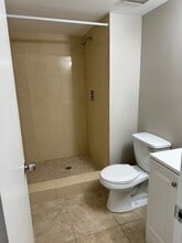 510 NW 86th Pl, Unit 206 in Miami, FL - Building Photo - Building Photo