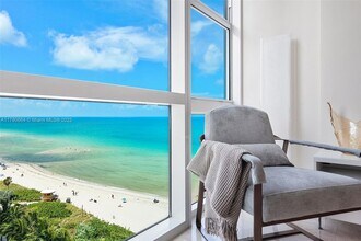 6801 Collins Ave, Unit 1215 in Miami Beach, FL - Building Photo - Building Photo