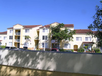 The Yacht Club in Lantana, FL - Foto de edificio - Building Photo