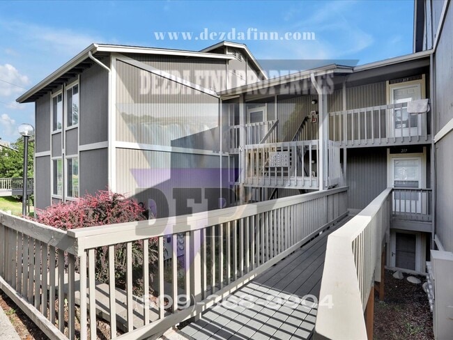 6121 E 6th Ave in Spokane Valley, WA - Building Photo - Building Photo