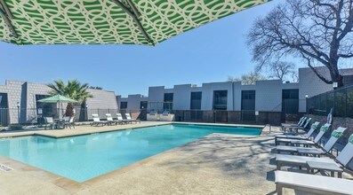 Jewel Apartment Homes in Austin, TX - Building Photo - Building Photo