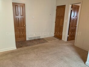 817 W 11th St in Sioux Falls, SD - Building Photo - Building Photo