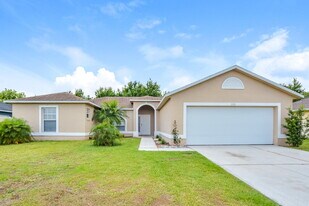 5176 Heatherstone Ct in Kissimmee, FL - Building Photo