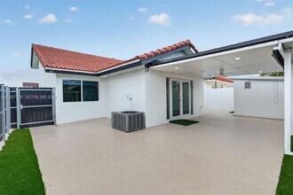 4530 SW 143rd Pl in Miami, FL - Building Photo - Building Photo