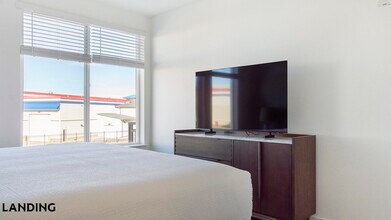 10670 Jake Jabs Blvd, Unit 2204 in Longmont, CO - Foto de edificio - Building Photo