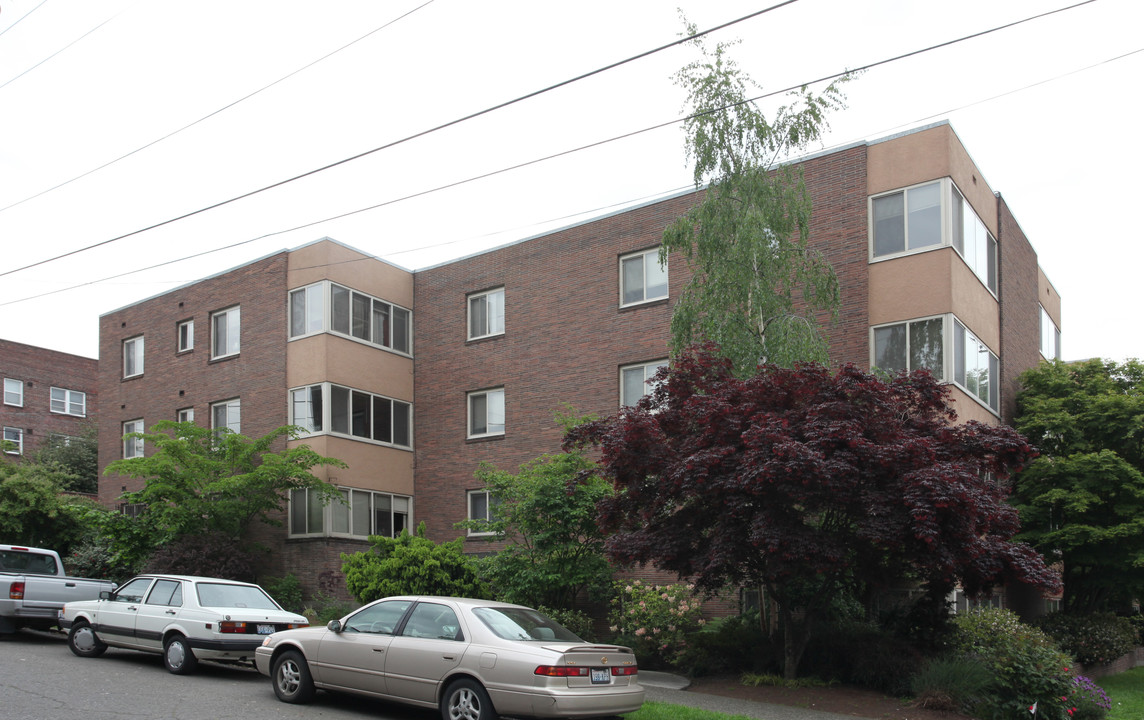 Red Lion Apartments in Seattle, WA - Foto de edificio