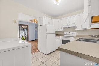 20 Trolley Cir in Milford, CT - Building Photo - Building Photo