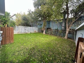 4417 Lucksinger Ln in Austin, TX - Building Photo - Building Photo