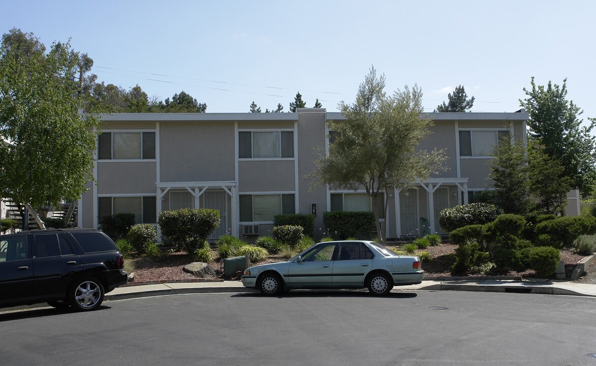 Briars and Belvedere Apartments in Pleasant Hill, CA - Foto de edificio