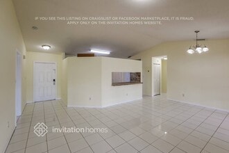 14725 SW 172nd St in Miami, FL - Building Photo - Building Photo