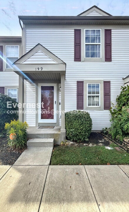 199 Macandrews Way in Columbus, OH - Building Photo