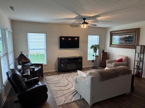 4288 Red Barn Dr in Whitestown, IN - Building Photo - Building Photo