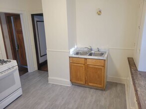 2819 N 49th St in Milwaukee, WI - Building Photo - Building Photo