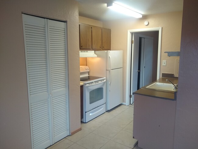 1717 Dixon Blvd, Unit 97 in Cocoa, FL - Building Photo - Building Photo