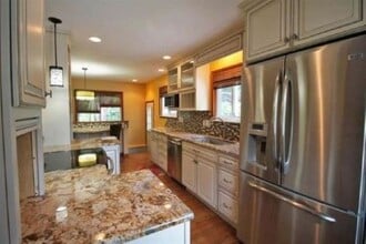 1613 Jay Street in Midland, MI - Building Photo - Building Photo