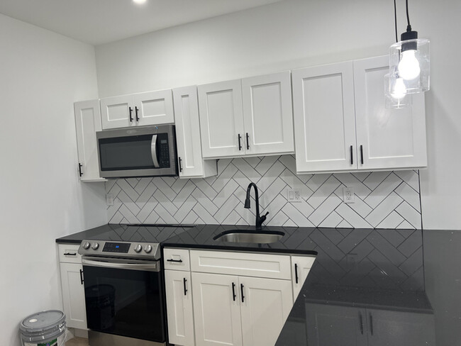 2823 N 28th St in Philadelphia, PA - Building Photo - Building Photo