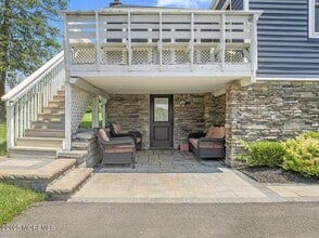 553 Colts Neck Rd in Farmingdale, NJ - Building Photo - Building Photo