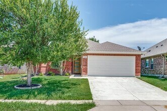 2820 Enchanted Eve Dr in Little Elm, TX - Foto de edificio - Building Photo