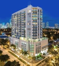 2525 SW 3rd Ave in Miami, FL - Foto de edificio - Building Photo