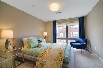 33 Rogers St in Cambridge, MA - Foto de edificio - Building Photo