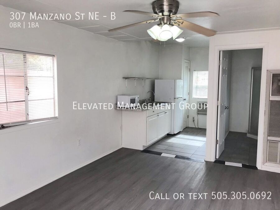 307 Manzano St NE in Albuquerque, NM - Building Photo