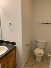 2100 Flagstone Ct in Greenville, NC - Building Photo - Building Photo