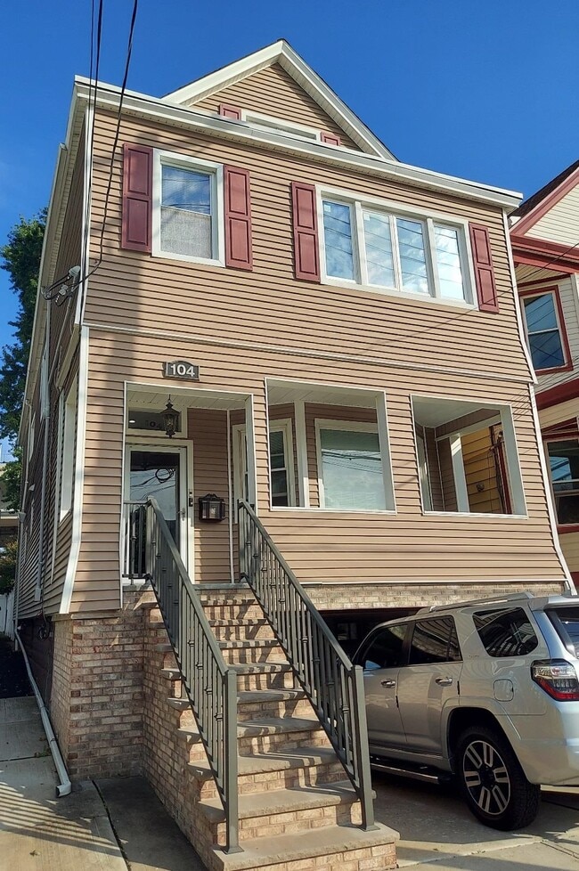 104 Avenue A in Bayonne, NJ - Building Photo - Building Photo