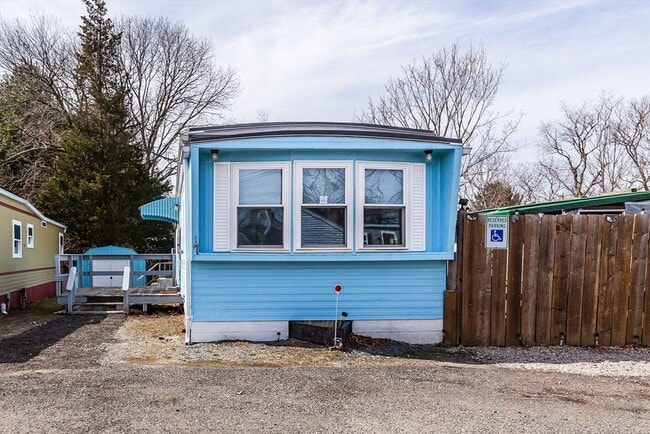 17 Jake Ln in New Bedford, MA - Building Photo - Building Photo