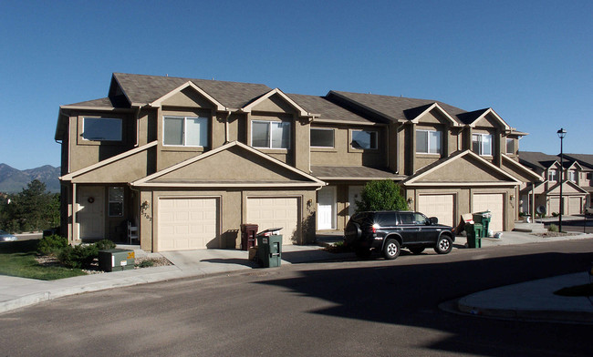 5702-5716 Appalachian View in Colorado Springs, CO - Foto de edificio - Building Photo