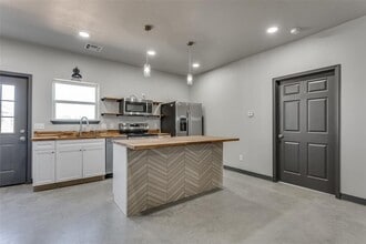 12571 US-77 in Lexington, OK - Building Photo - Building Photo