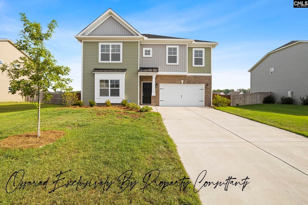 13 Spinney Ct in Elgin, SC - Building Photo