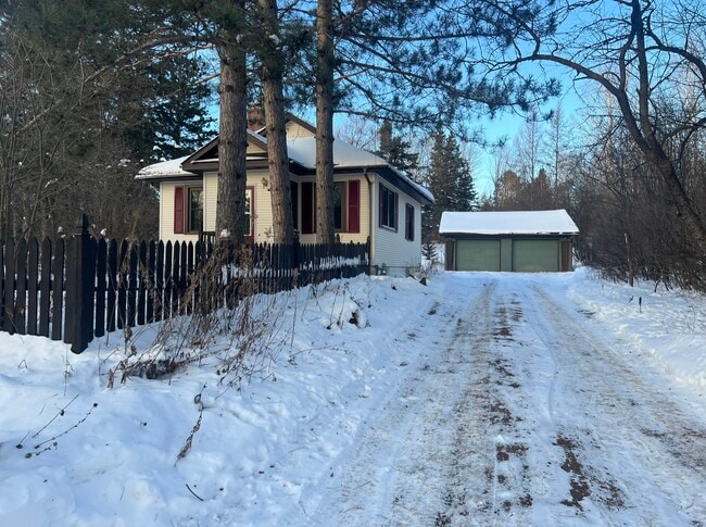 property at 541 W Wabasha St