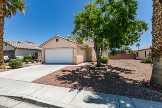 5128 Canary Island Ct in North Las Vegas, NV - Building Photo - Building Photo